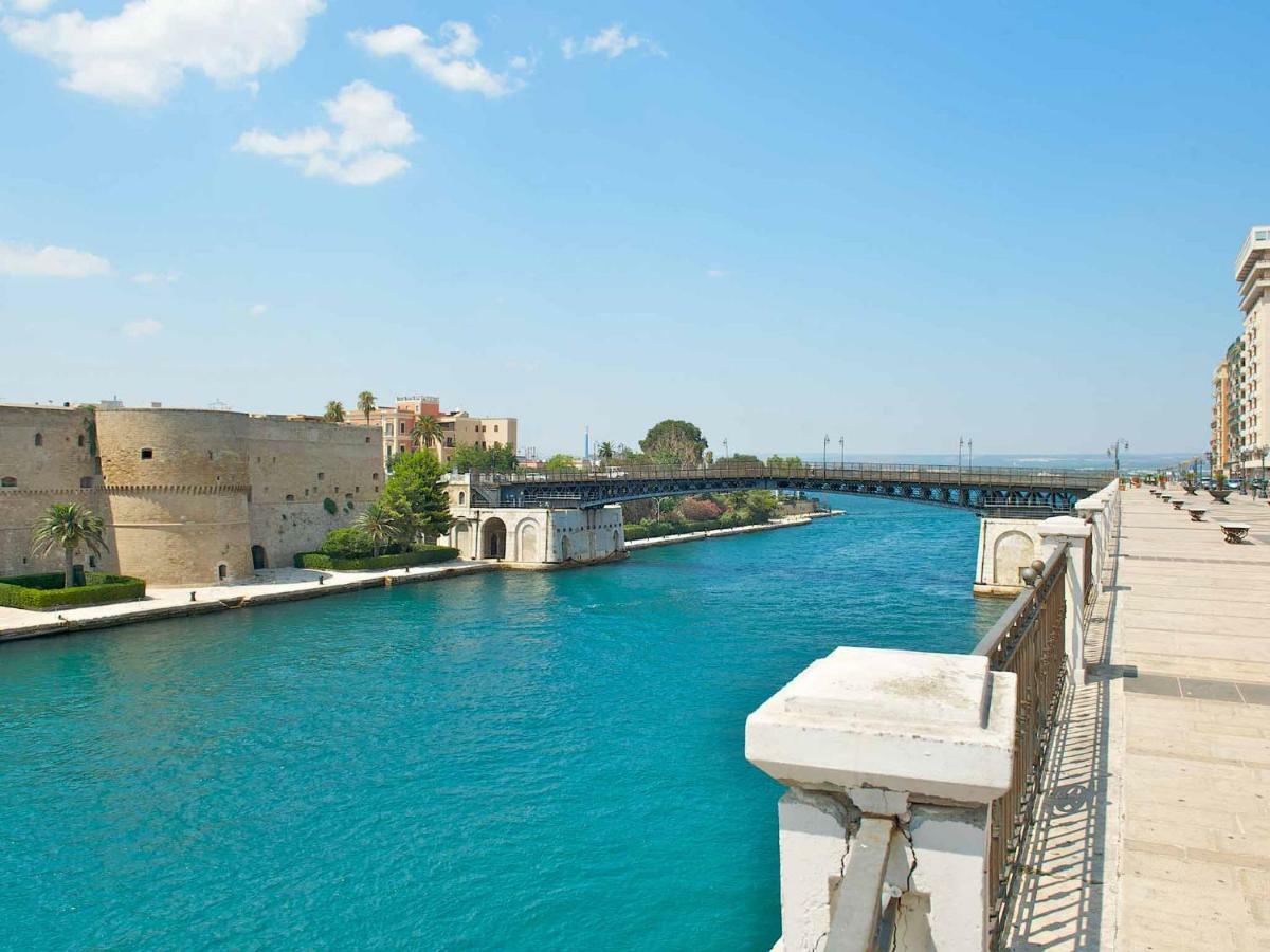 Suite Al Ponte Taranto Luaran gambar