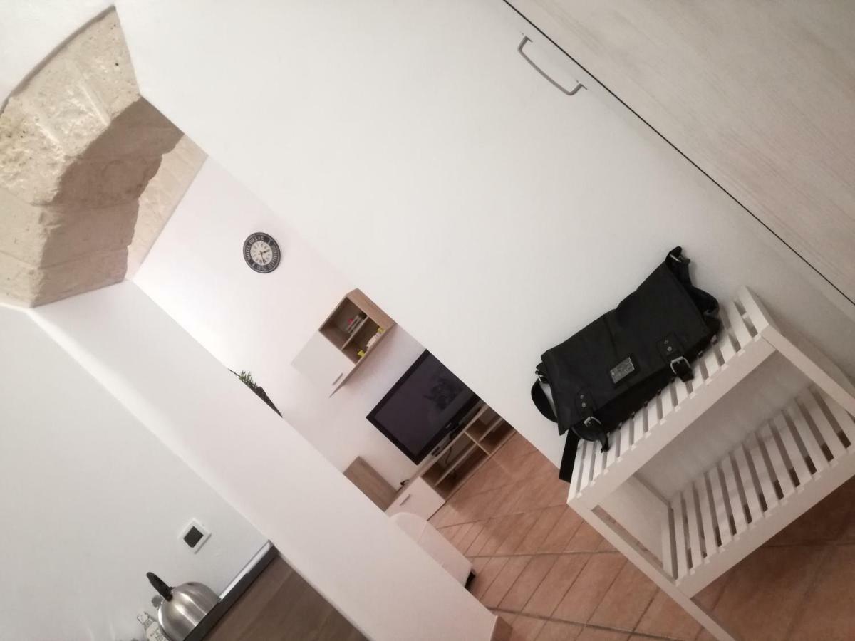 Suite Al Ponte Taranto Luaran gambar